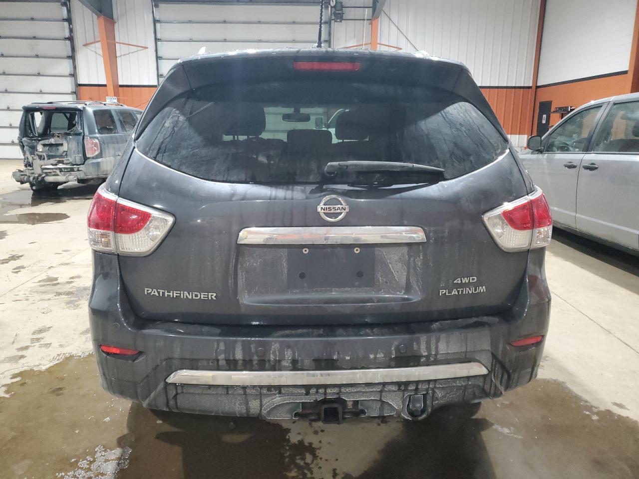 2014 Nissan Pathfinder - Image 6