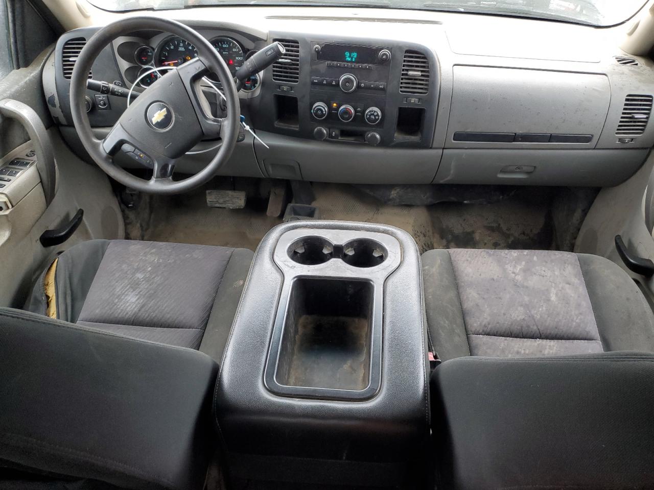 2013 Chevrolet Silverado - Image 8