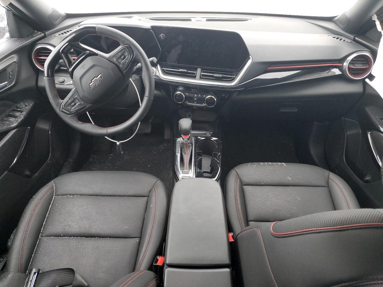 KL77LJE27RC124278 CHEVROLET TRAX 2RS 2024