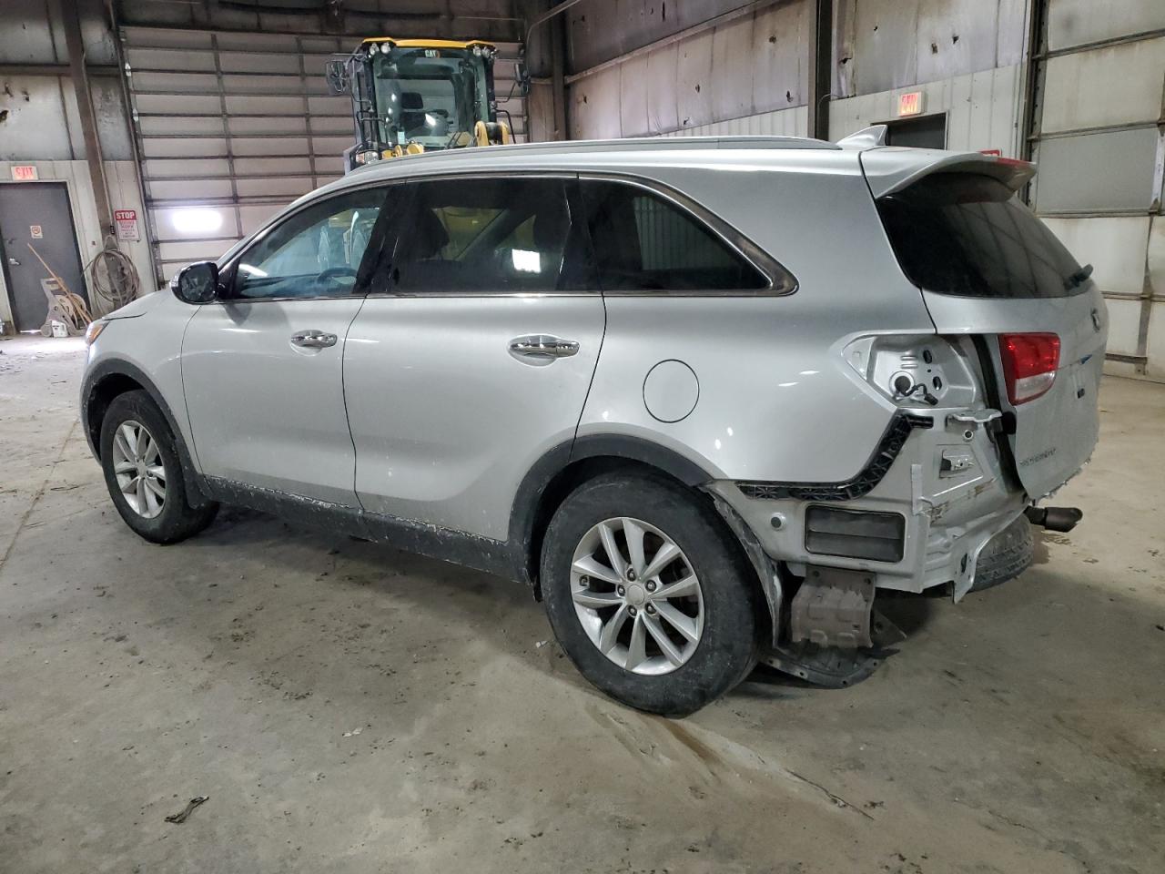 2016 Kia Sorento - Image 2
