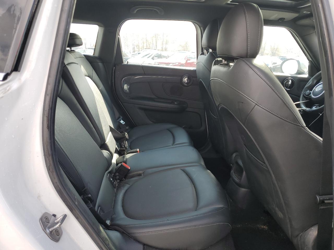 2019 MINI Cooper - Image 10