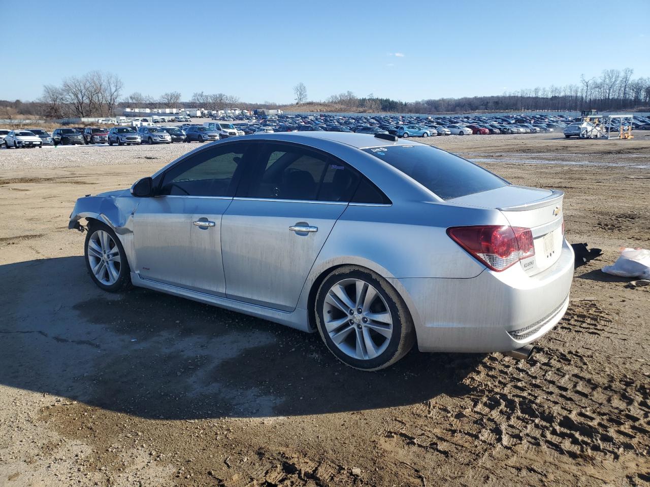 2015 Chevrolet Cruze - Image 2