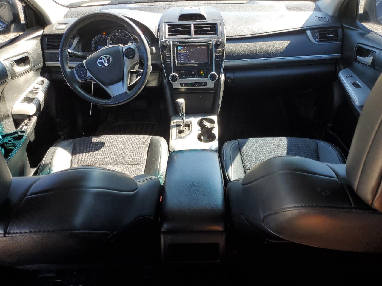 2014 Toyota Camry - Image 8