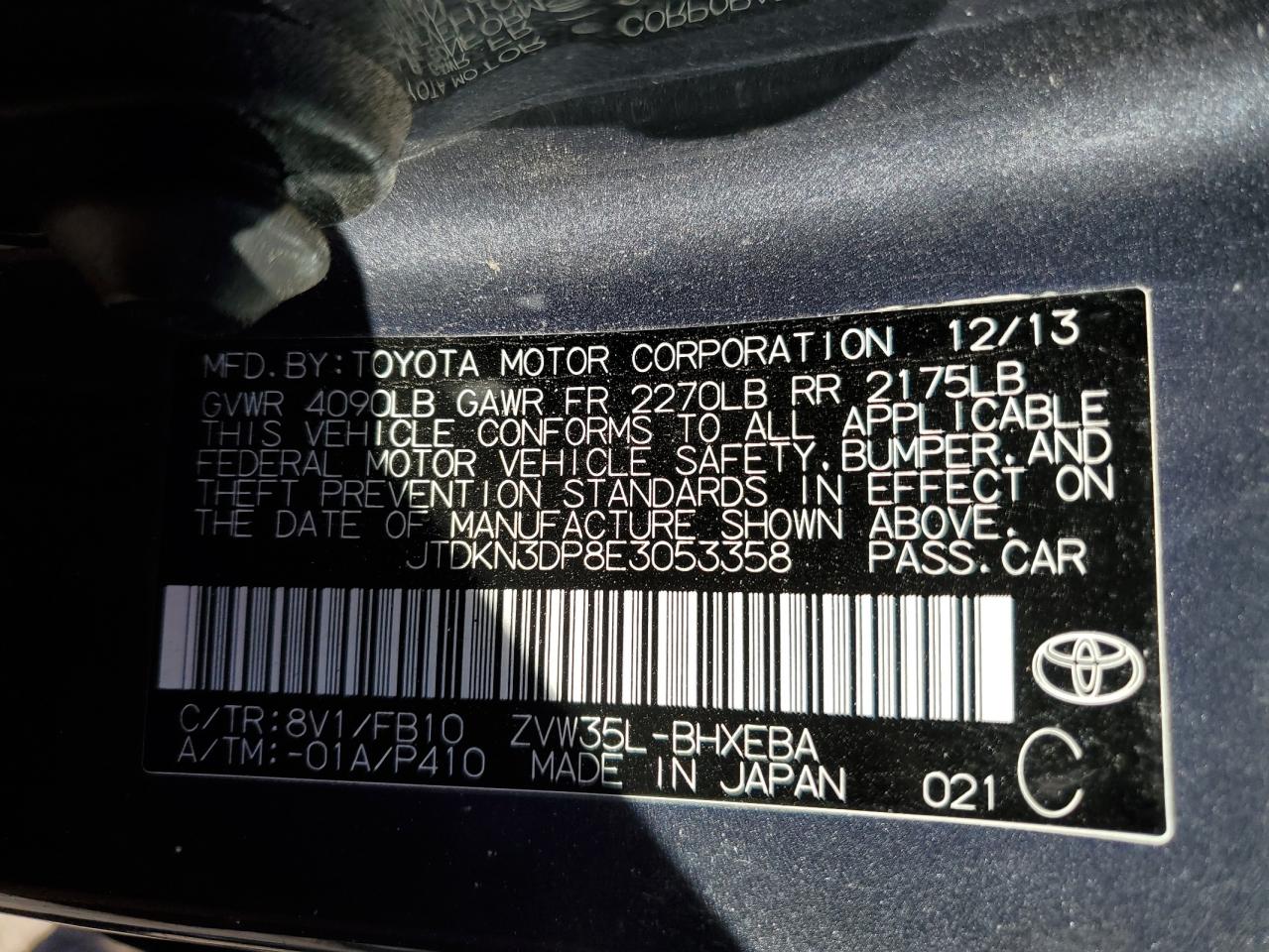 2014 Toyota Prius - Image 12