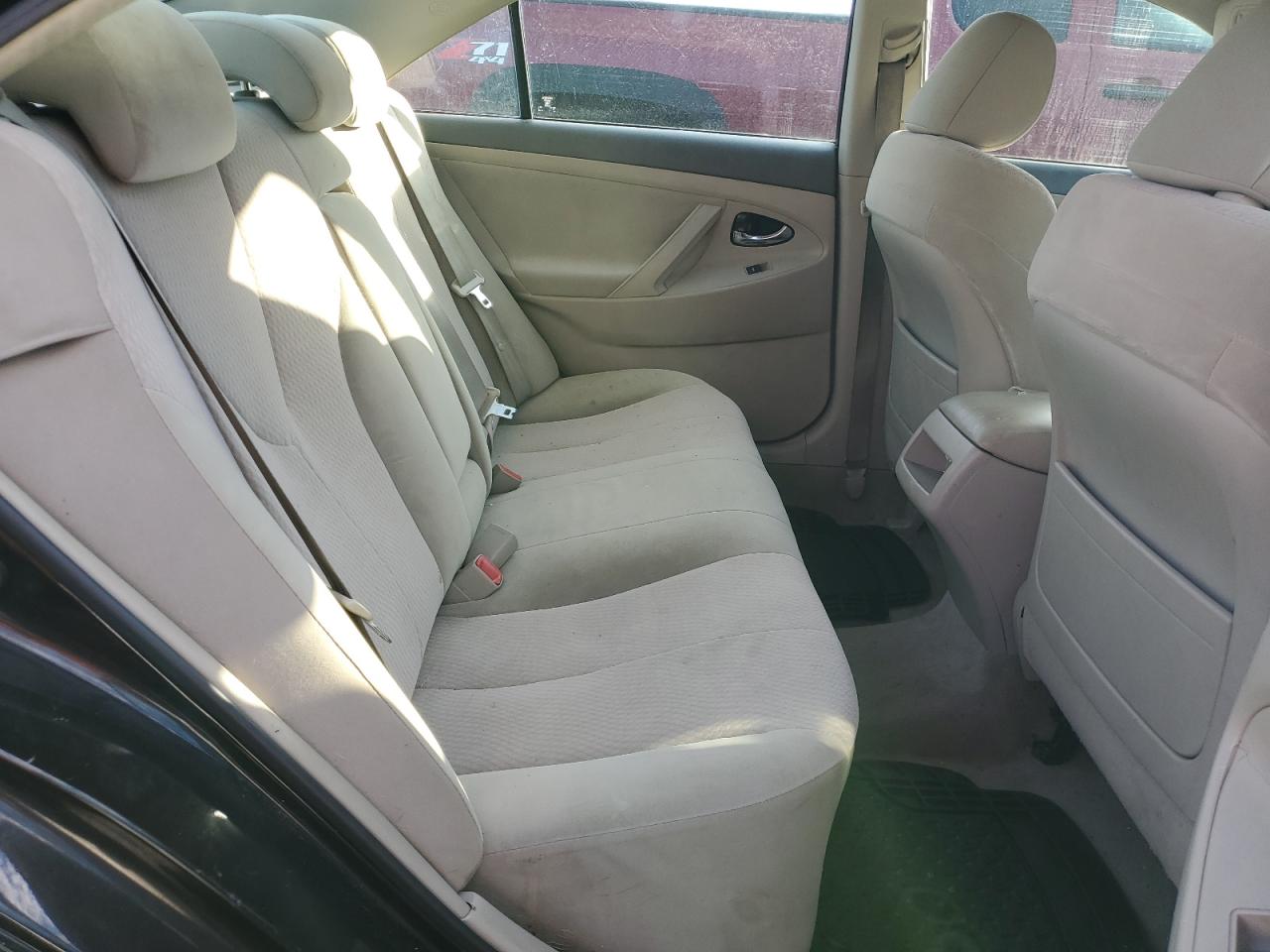 2011 Toyota Camry - Image 10