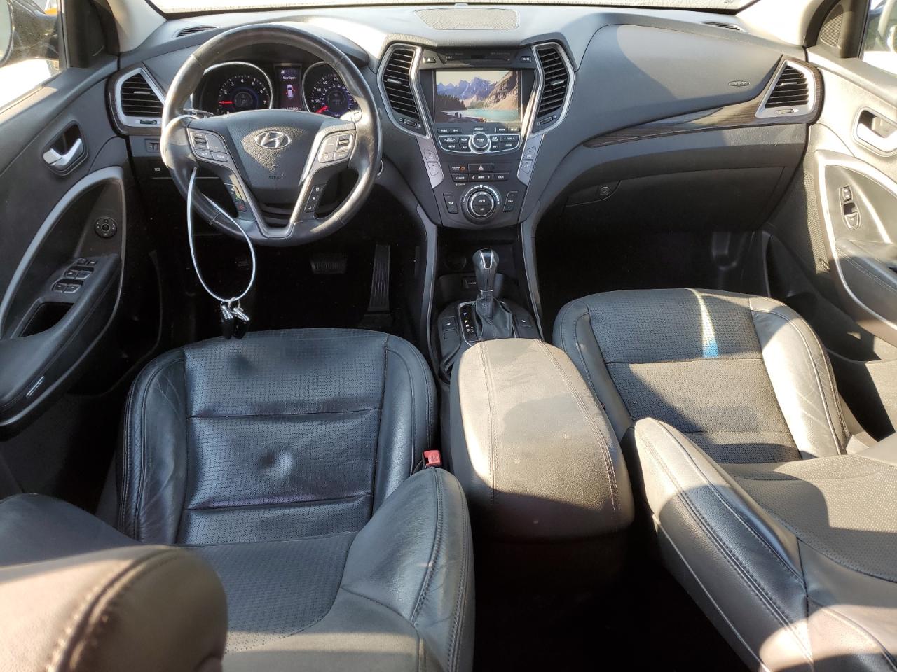 2013 Hyundai Santa Fe - Image 8