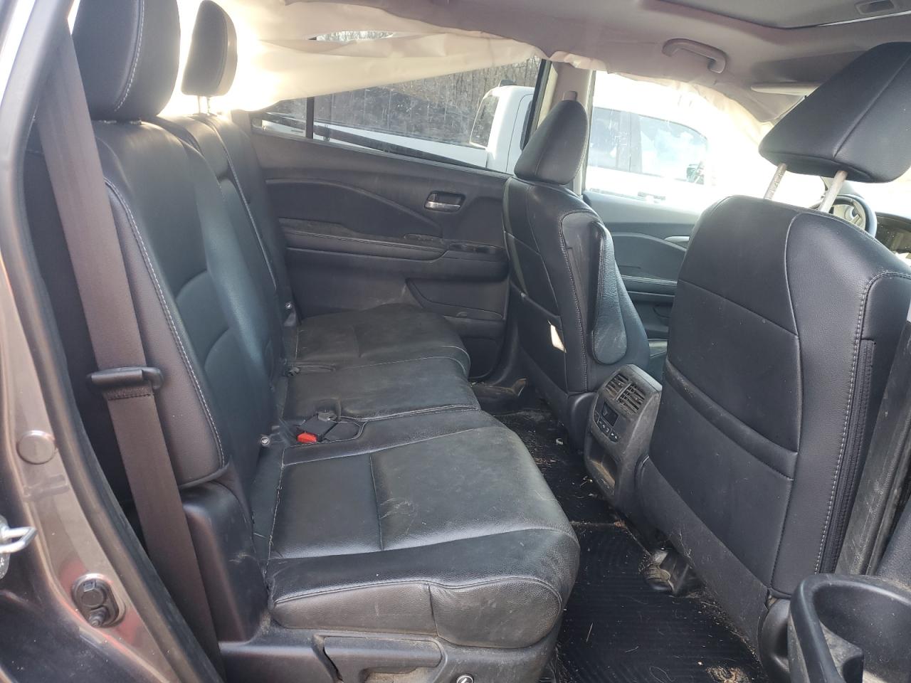 5FNYF6H55JB006805 HONDA PILOT 2018