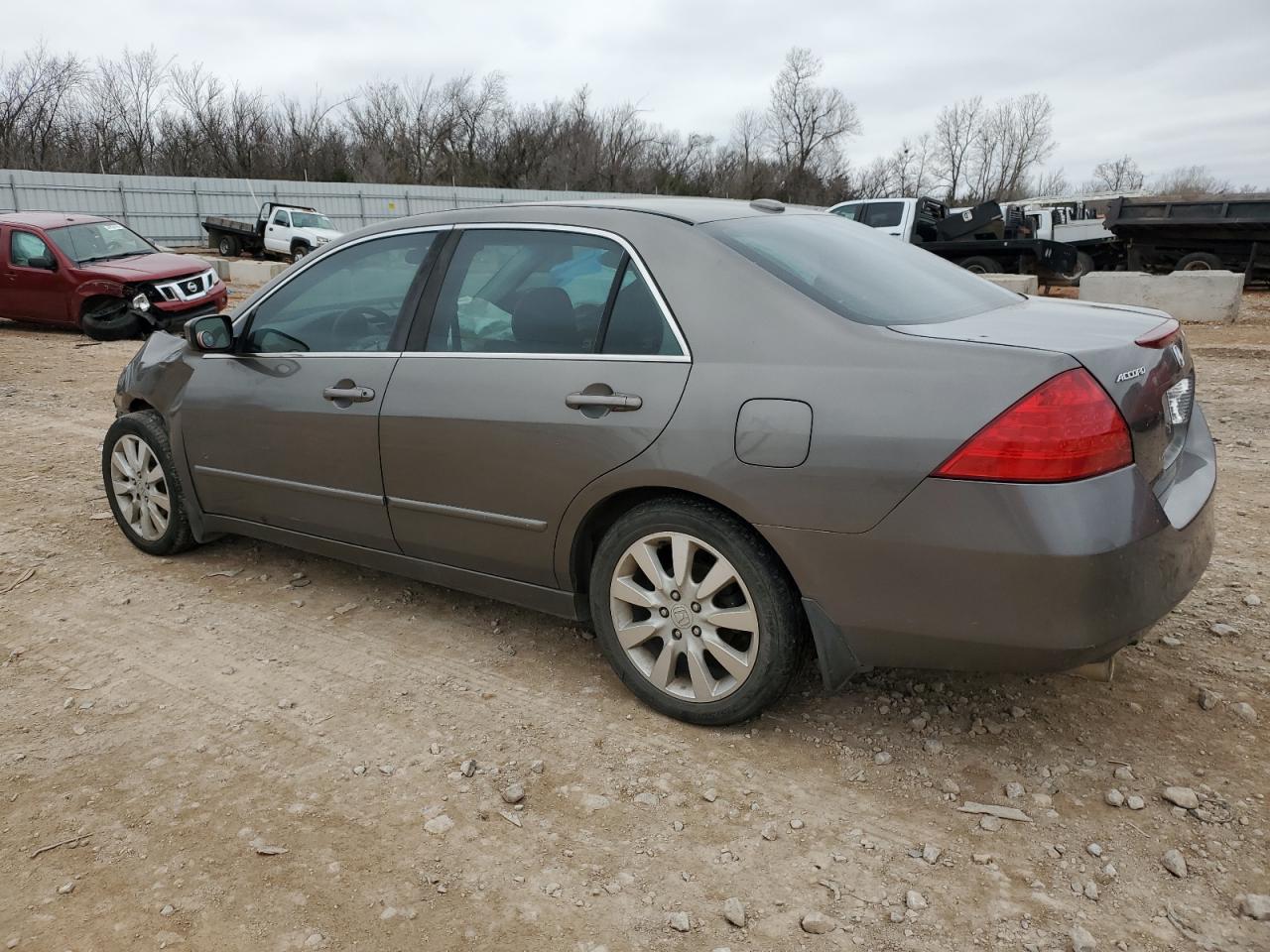 2006 Honda Accord - Image 2