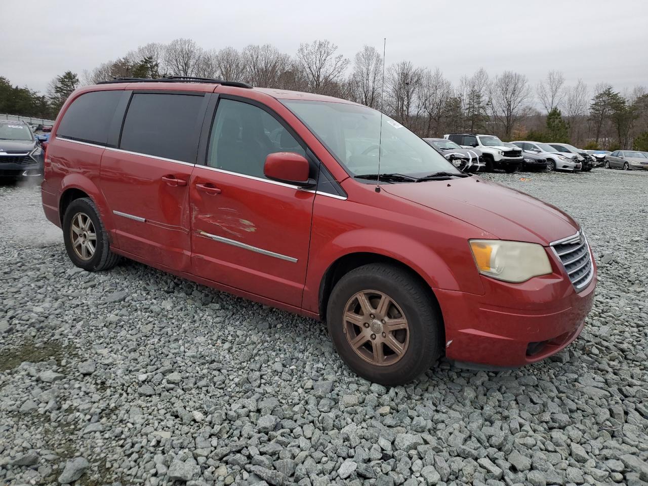 2010 Chrysler Town & Country - Image 4