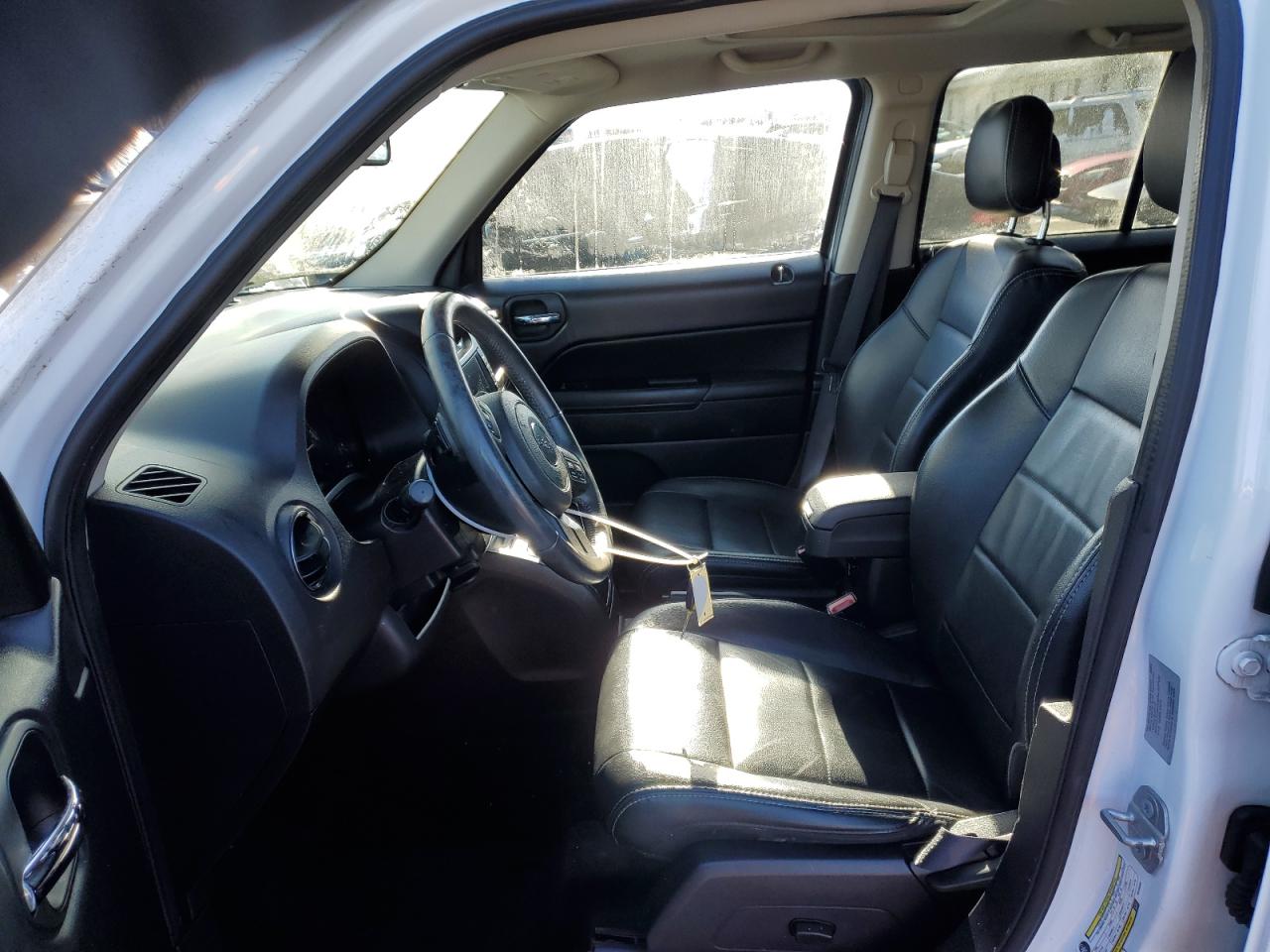 2017 Jeep Liberty (Patriot) - Image 7