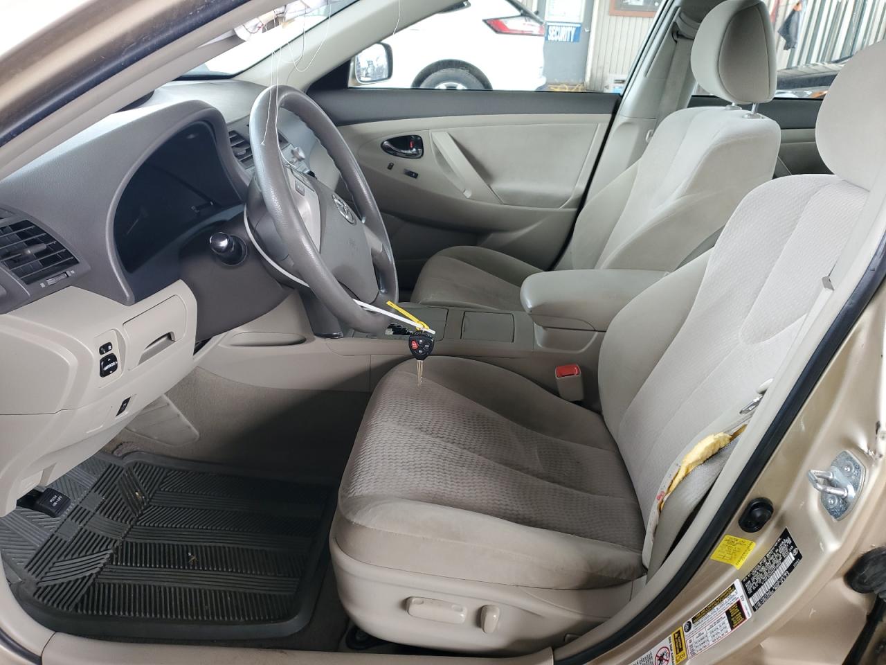 2011 Toyota Camry - Image 7