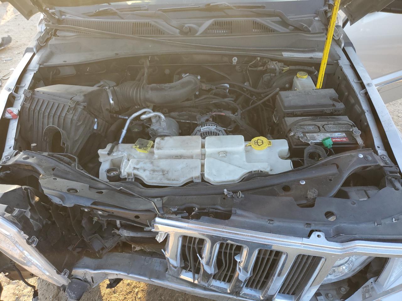2012 Jeep Liberty (North America) - Image 12