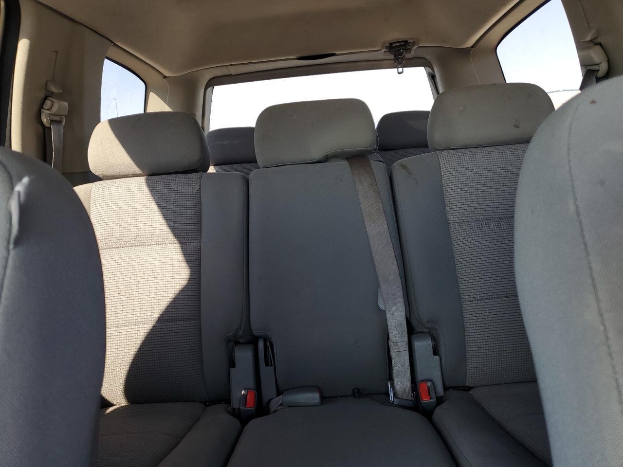 2009 Chrysler Aspen - Image 10
