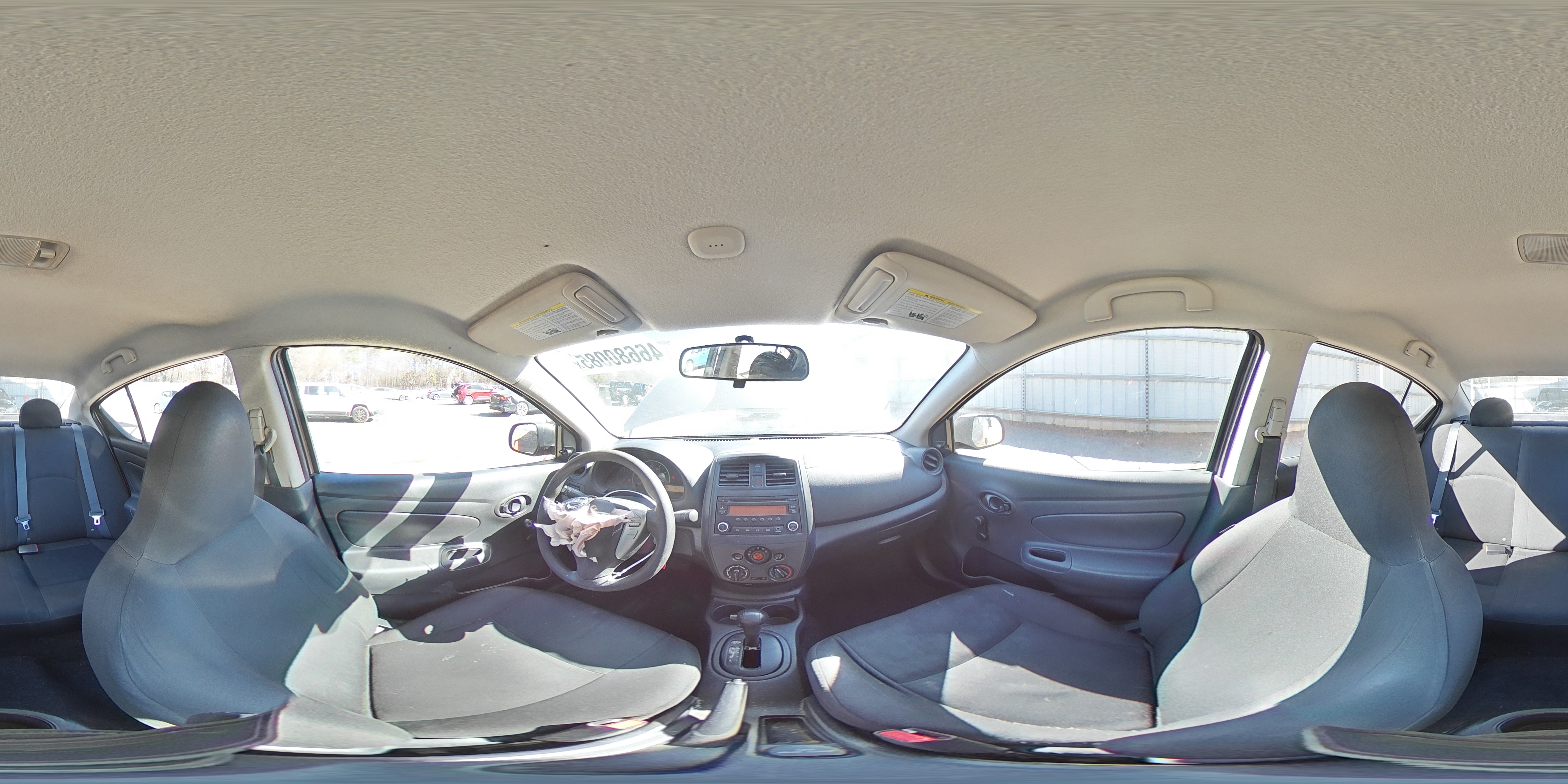 2015 Nissan Versa - Image 14
