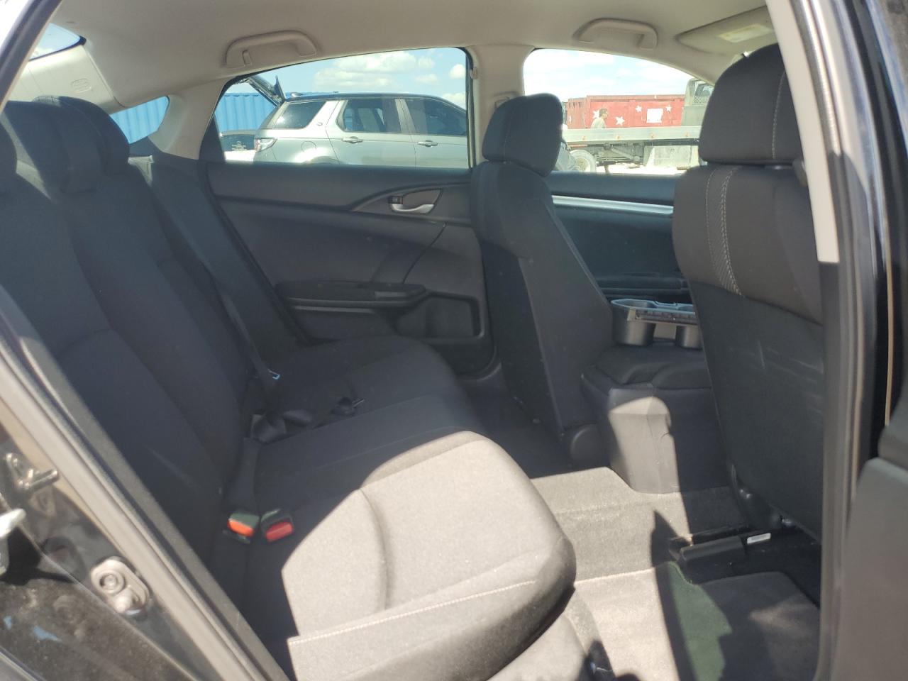2018 Honda Civic - Image 10