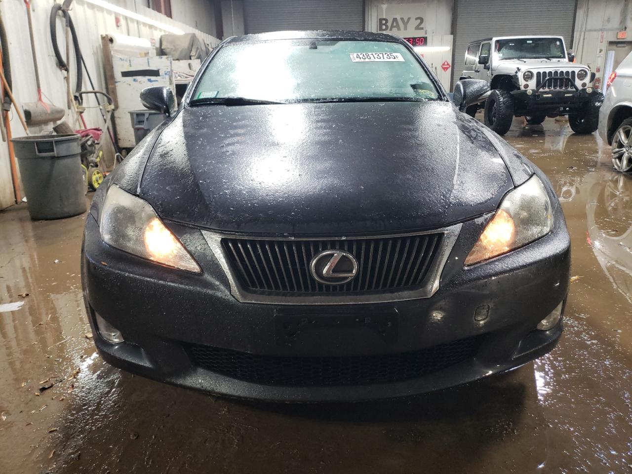 2009 Lexus IS - Image 5