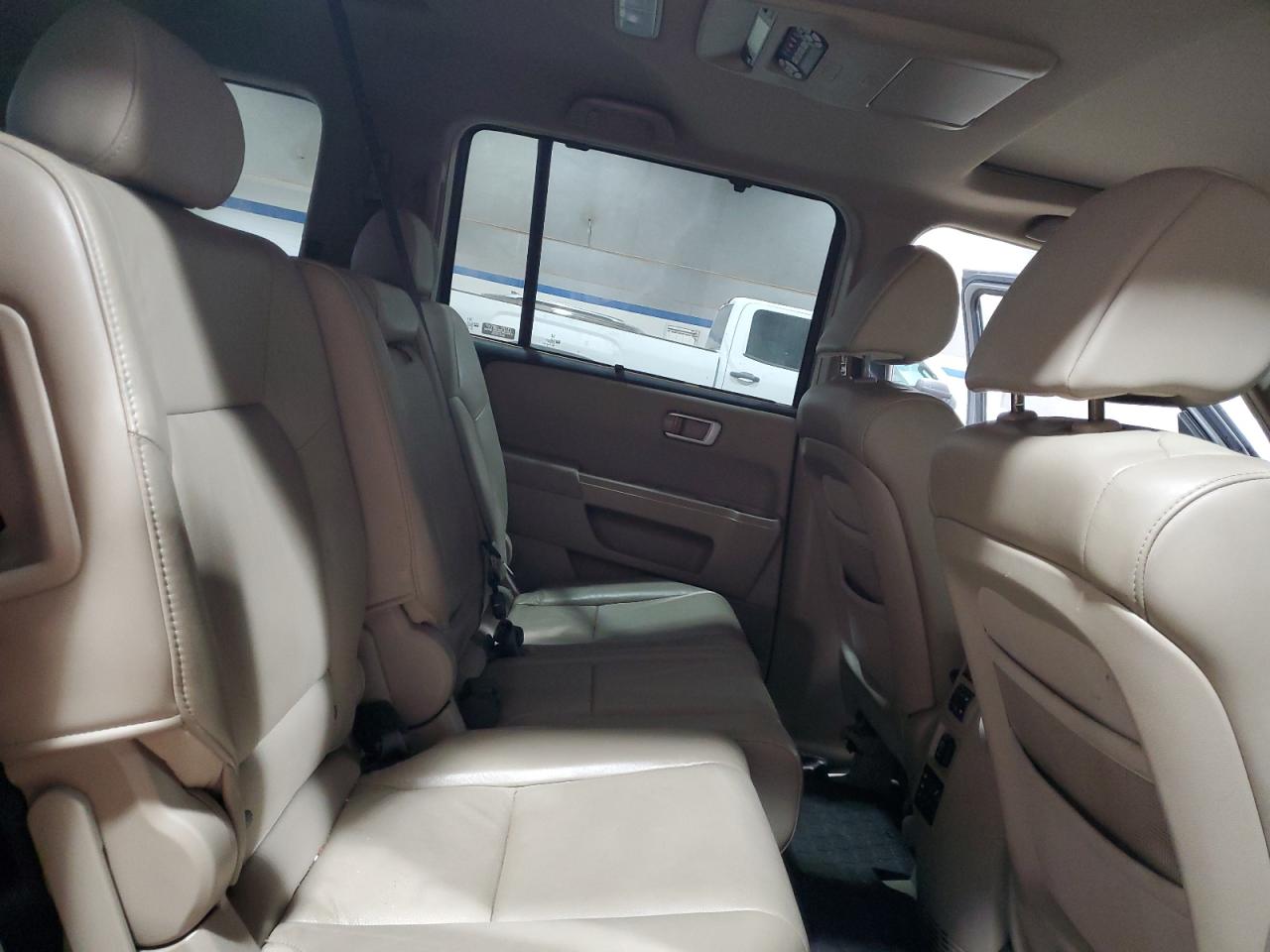 2009 Honda Pilot - Image 11