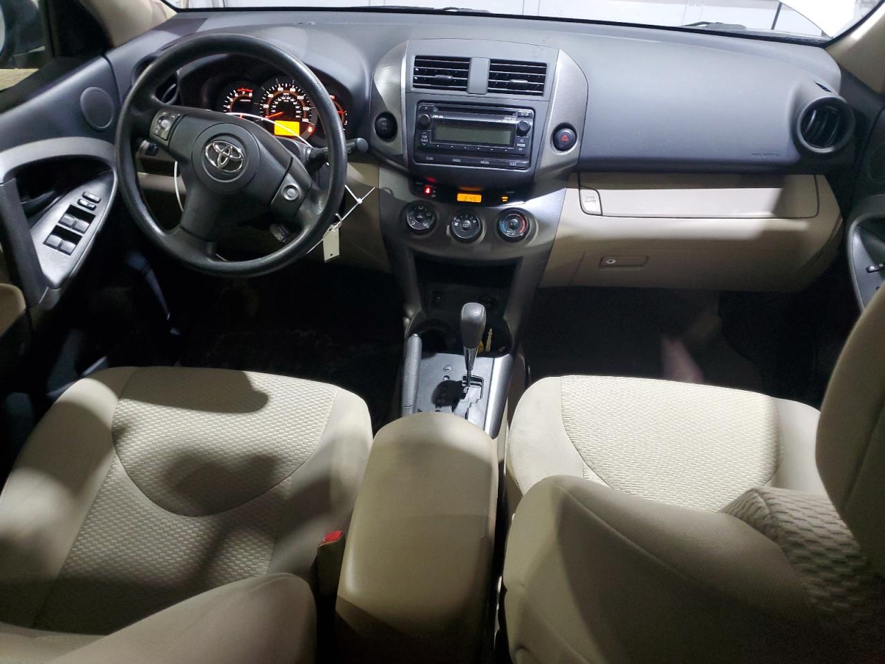 2012 Toyota RAV 4 - Image 8