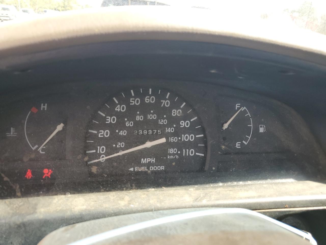 2004 Toyota Tacoma - Image 9