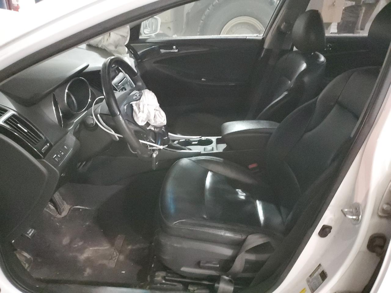 2013 Hyundai Sonata - Image 7
