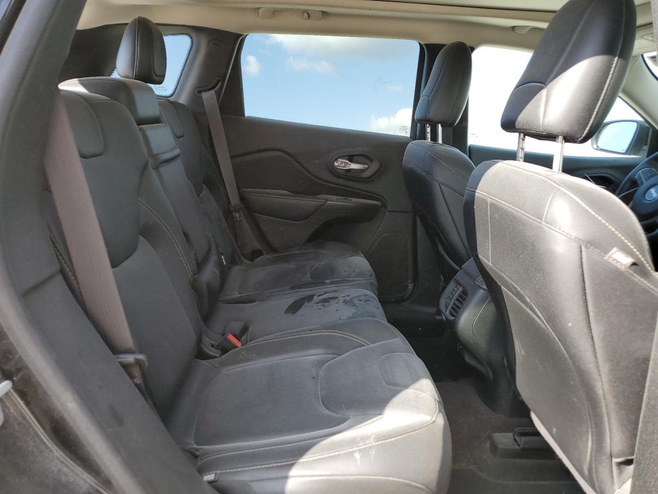 2016 Jeep Grand Cherokee - Image 10