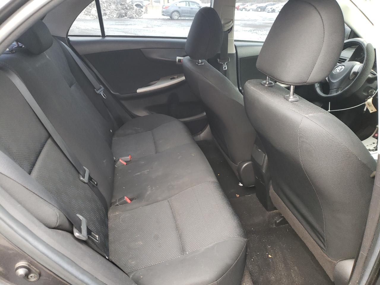 2010 Toyota Corolla - Image 10