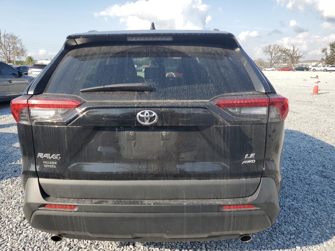 2021 Toyota RAV 4 - Image 6