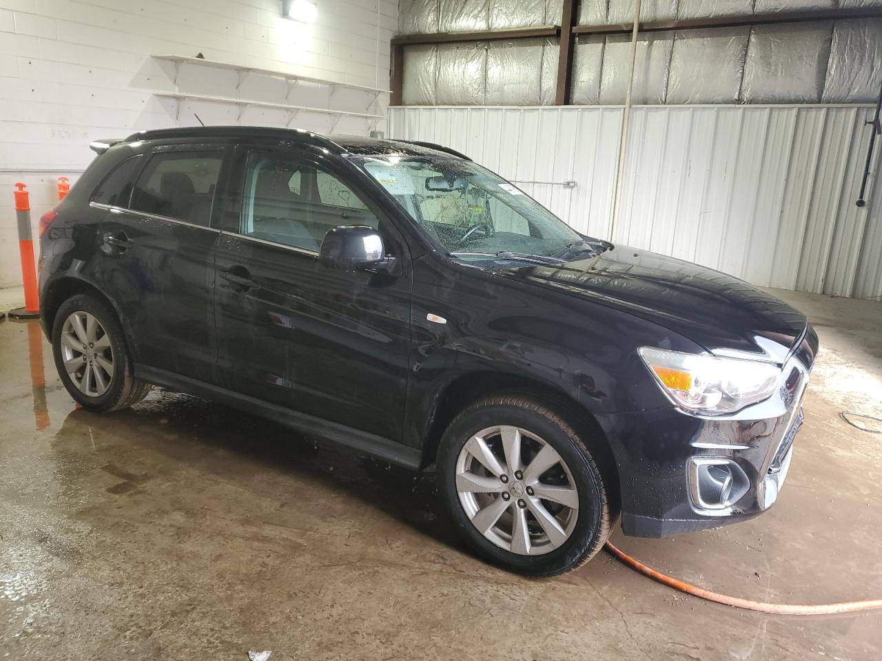 2013 Mitsubishi Outlander - Image 4