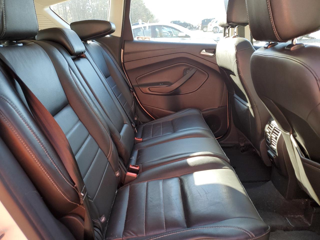 2015 Ford C-MAX - Image 10