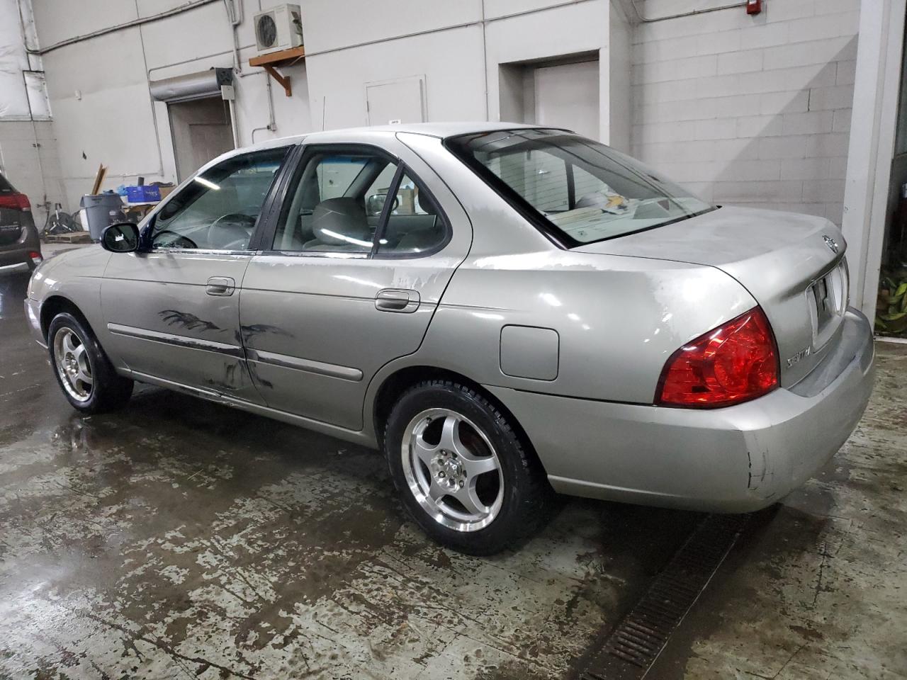 2004 Nissan Sentra - Image 2