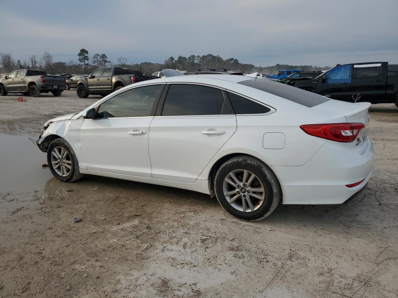 2017 Hyundai Sonata - Image 2