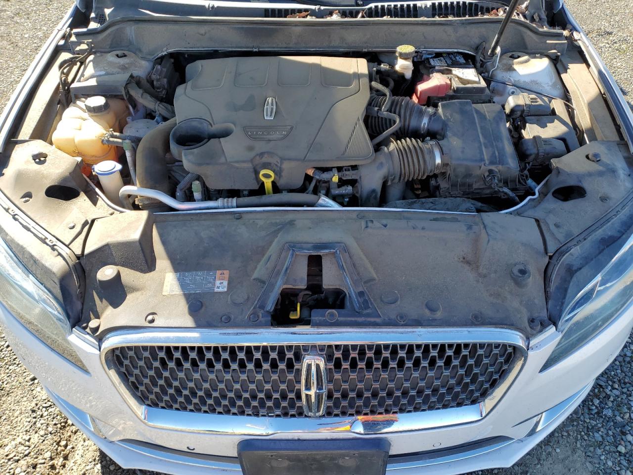 2017 Lincoln MKZ - Image 12