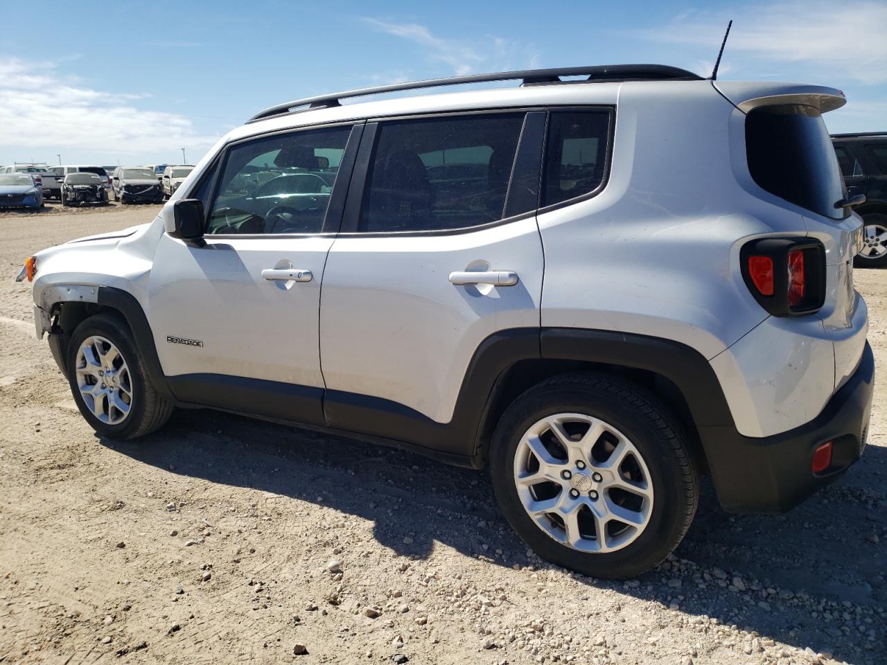 2018 Jeep Renegade - Image 2