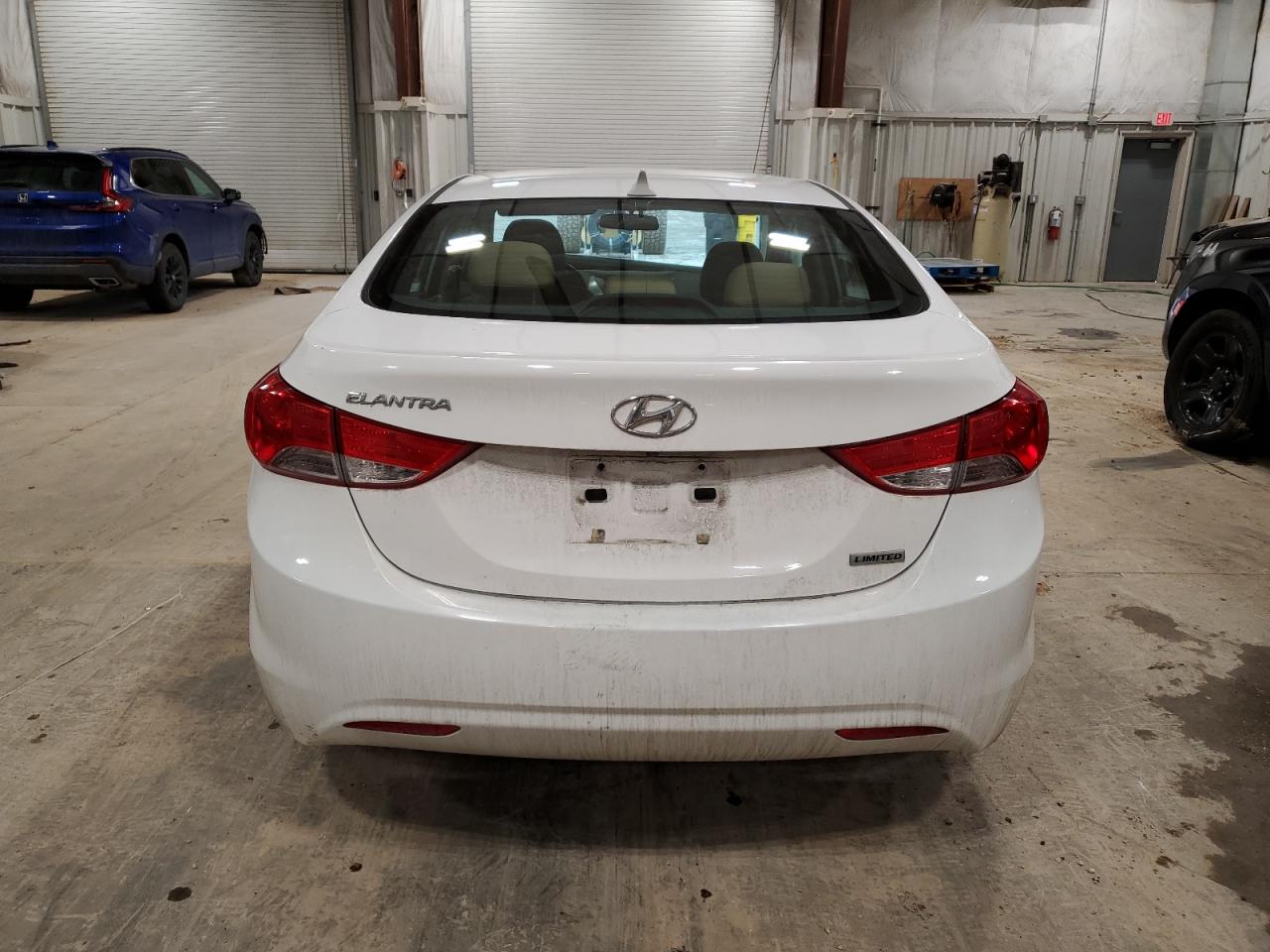 2013 Hyundai Elantra - Image 6
