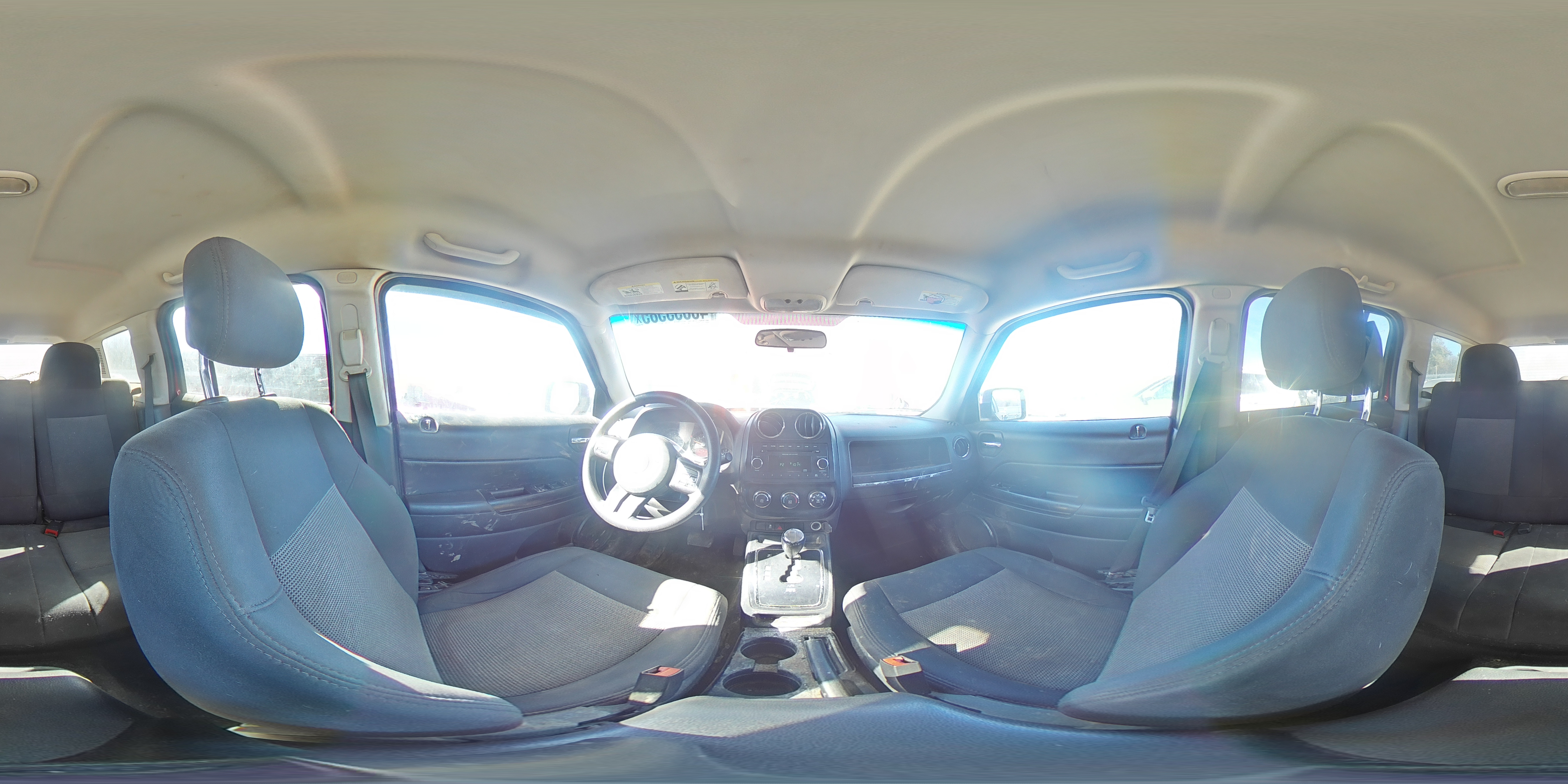 2014 Jeep Liberty (Patriot) - Image 13