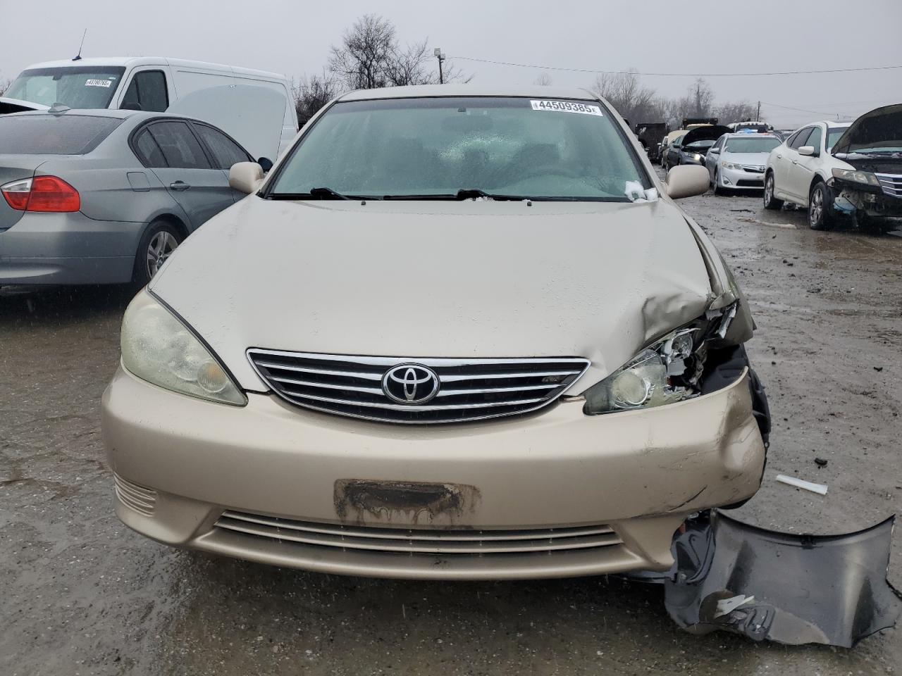 2005 Toyota Camry - Image 5