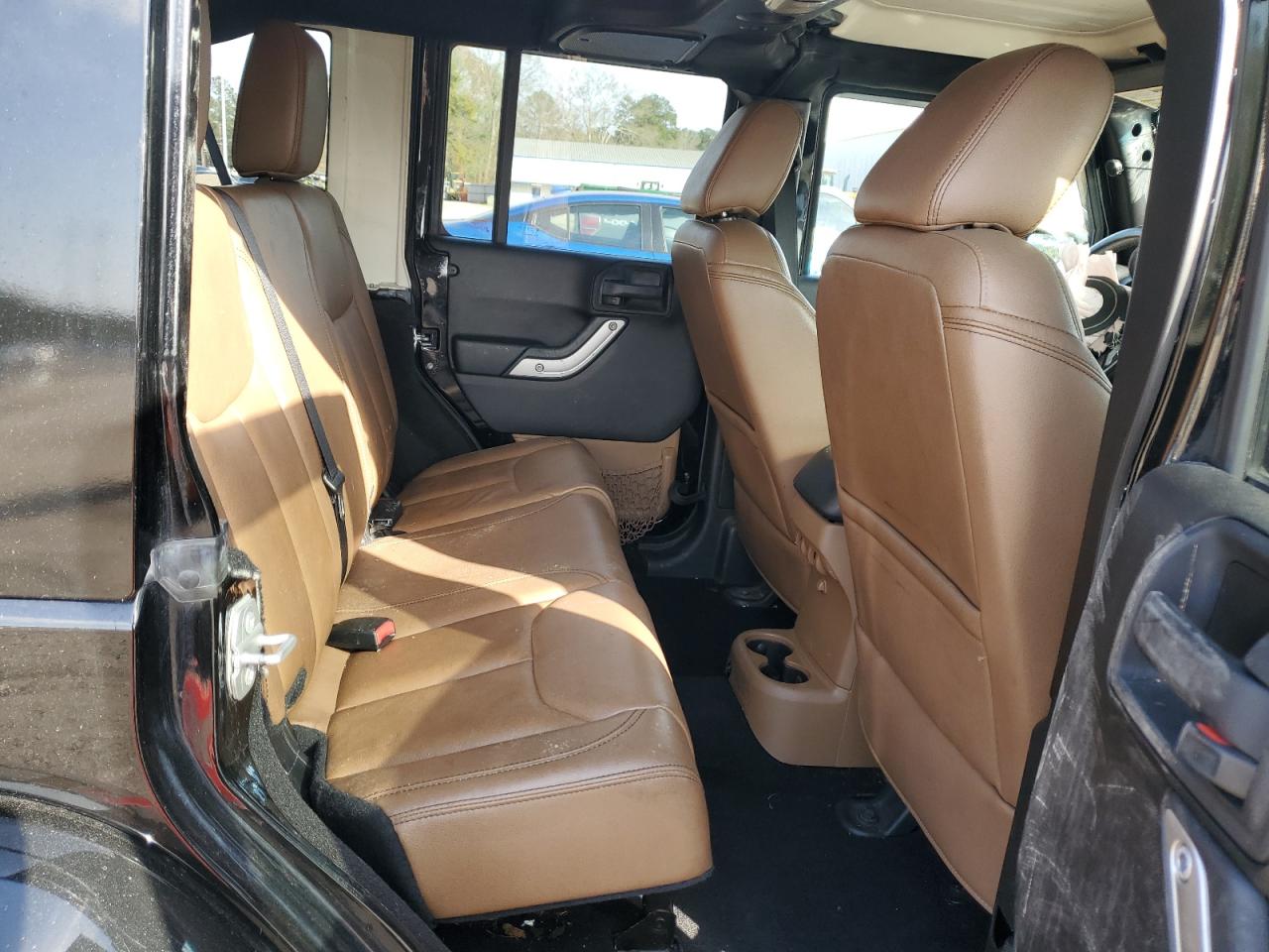 2015 Jeep Wrangler - Image 11
