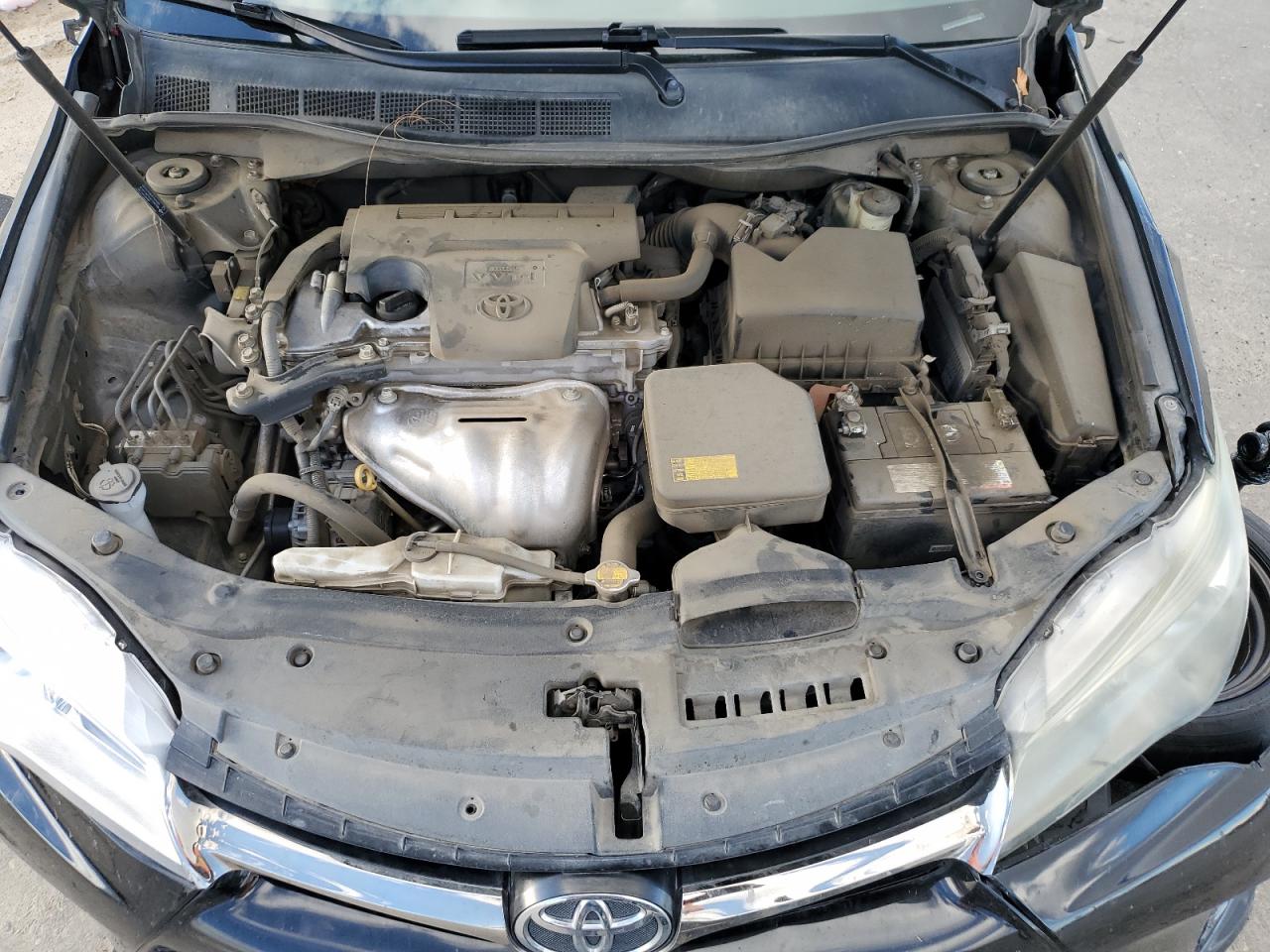 2015 Toyota Camry - Image 12