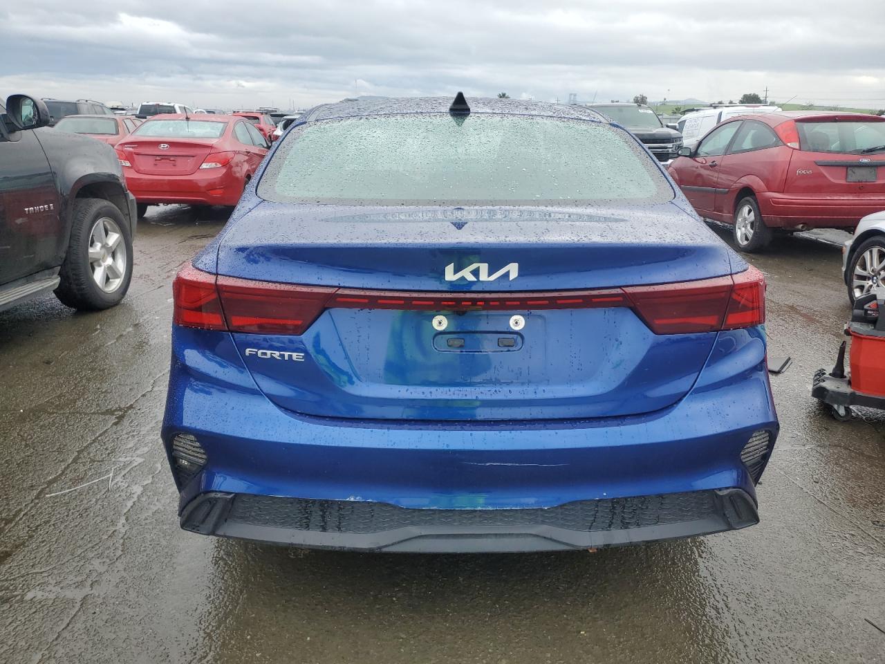 2023 Kia Forte - Image 6
