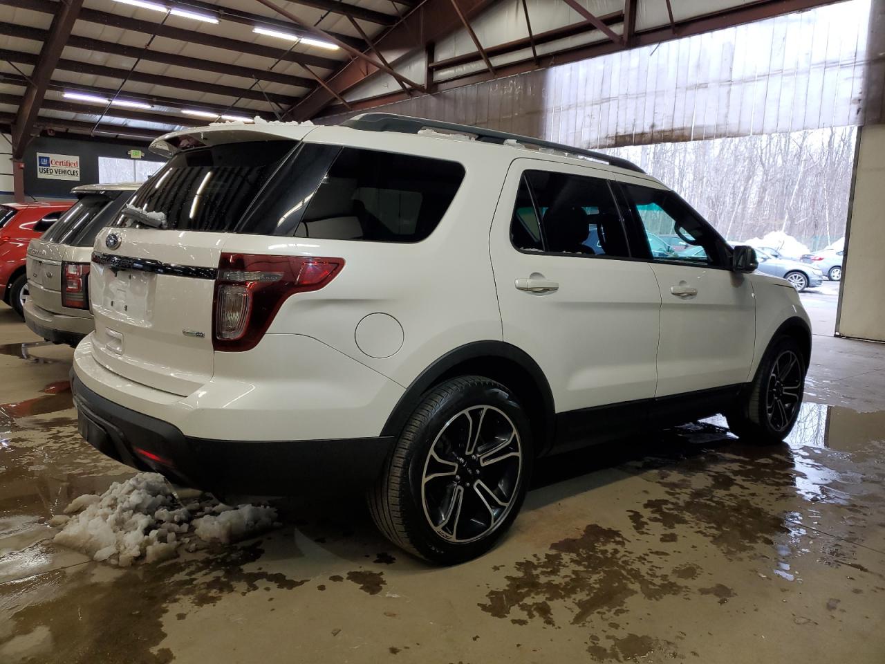 2015 Ford Explorer - Image 3