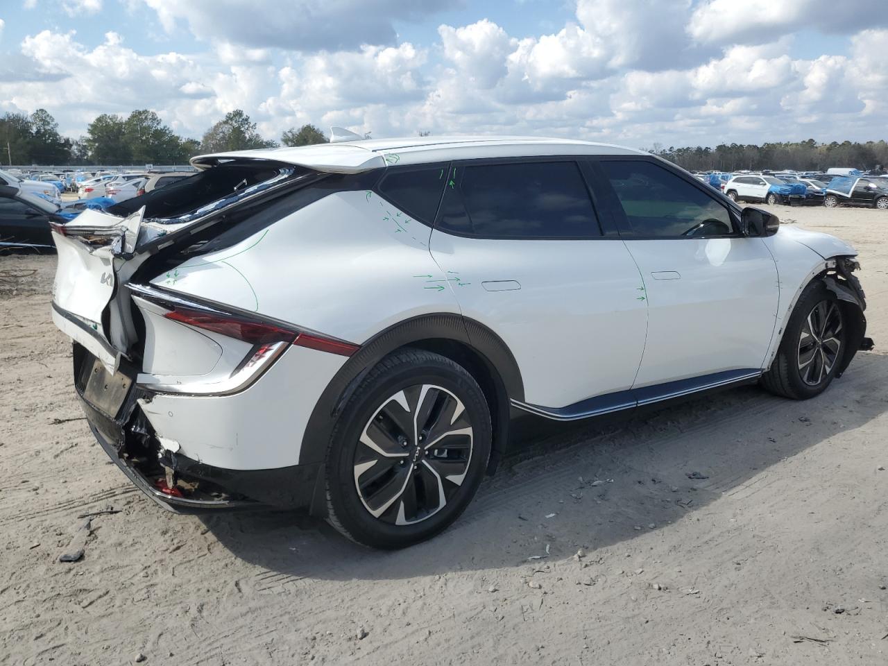 KNDC34LA4P5607046 KIA EV6 LIGHT 2023