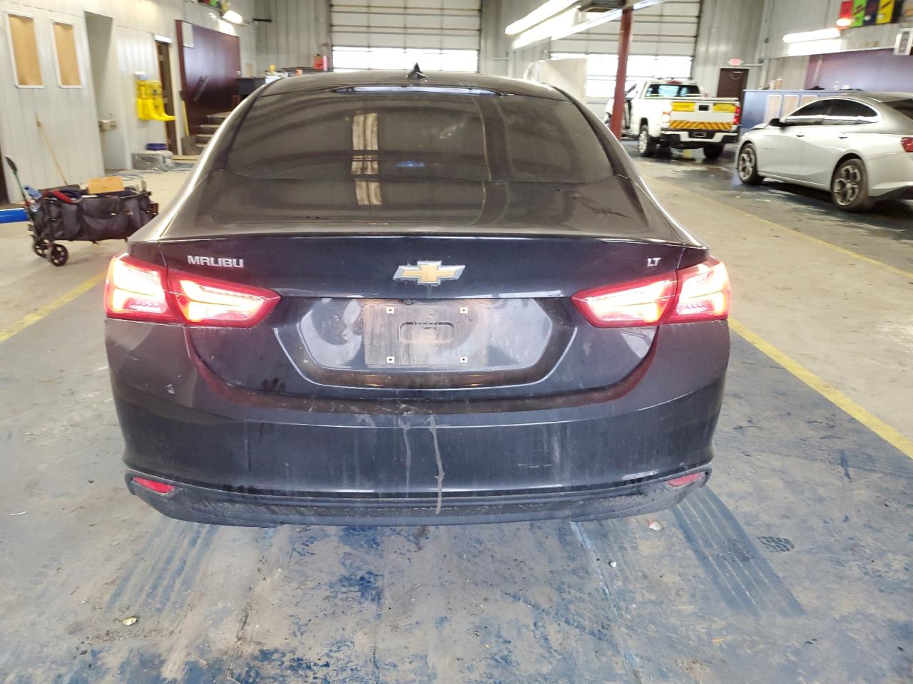2019 Chevrolet Malibu - Image 6