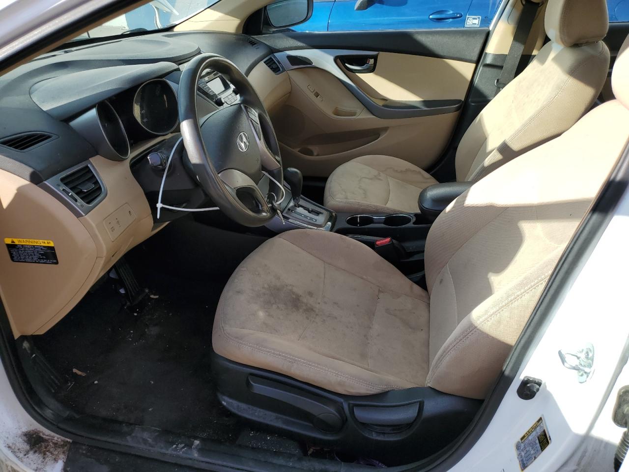 2013 Hyundai Elantra - Image 7