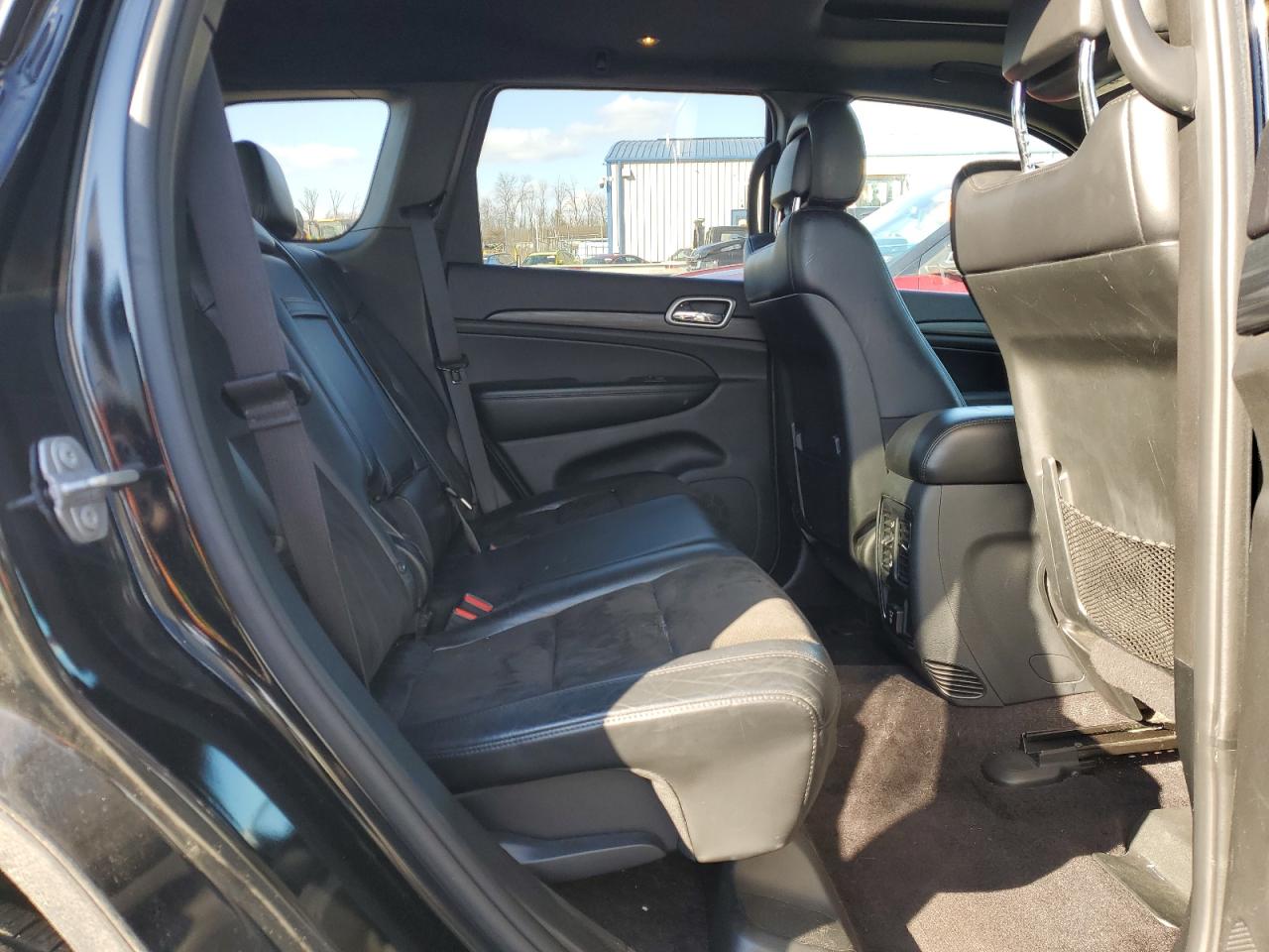 2019 Jeep Grand Cherokee - Image 12
