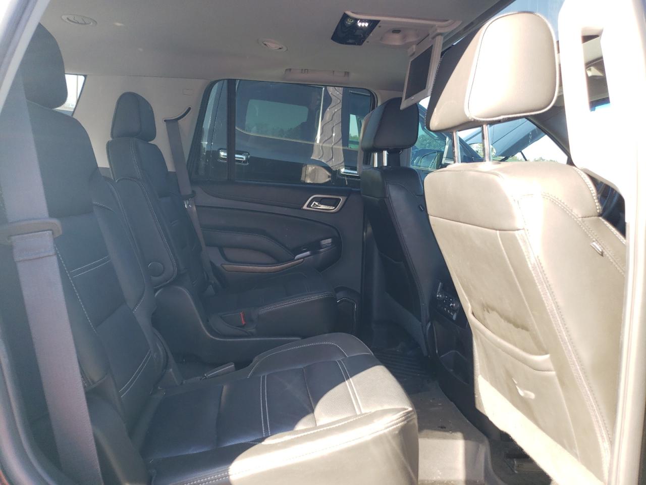 2018 GMC Yukon - Image 11