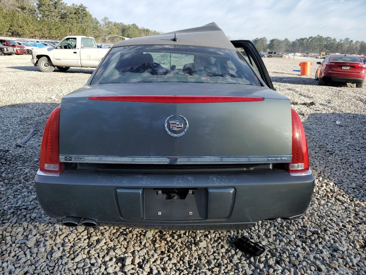 2006 Cadillac DTS - Image 6