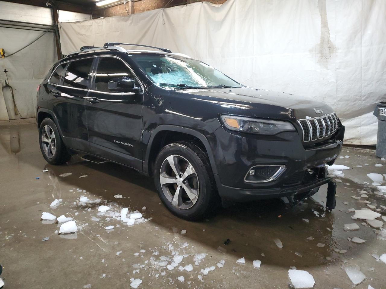2019 Jeep Grand Cherokee - Image 4