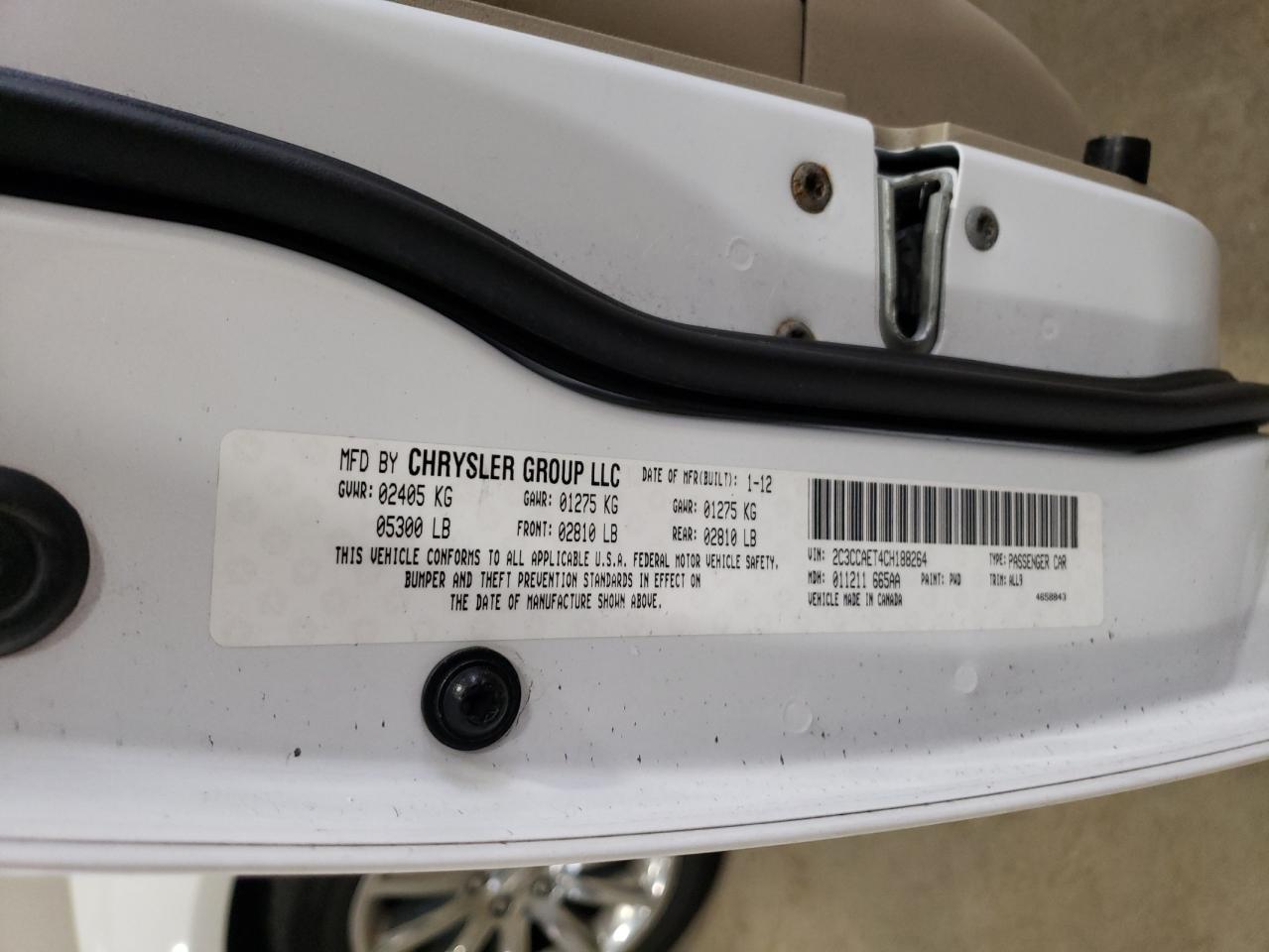 2012 Chrysler 300 - Image 12