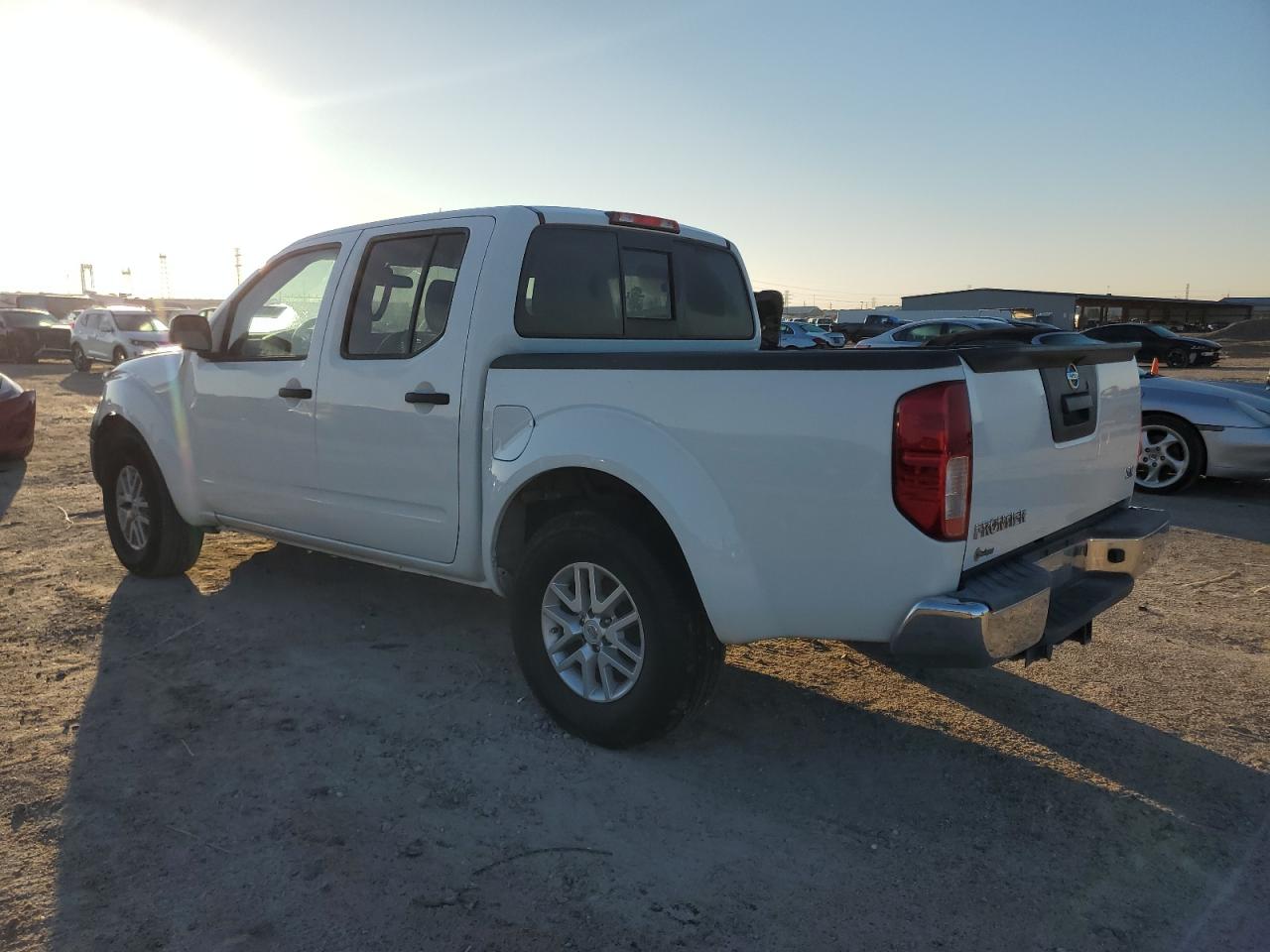 2019 Nissan Navara (Frontier) - Image 2