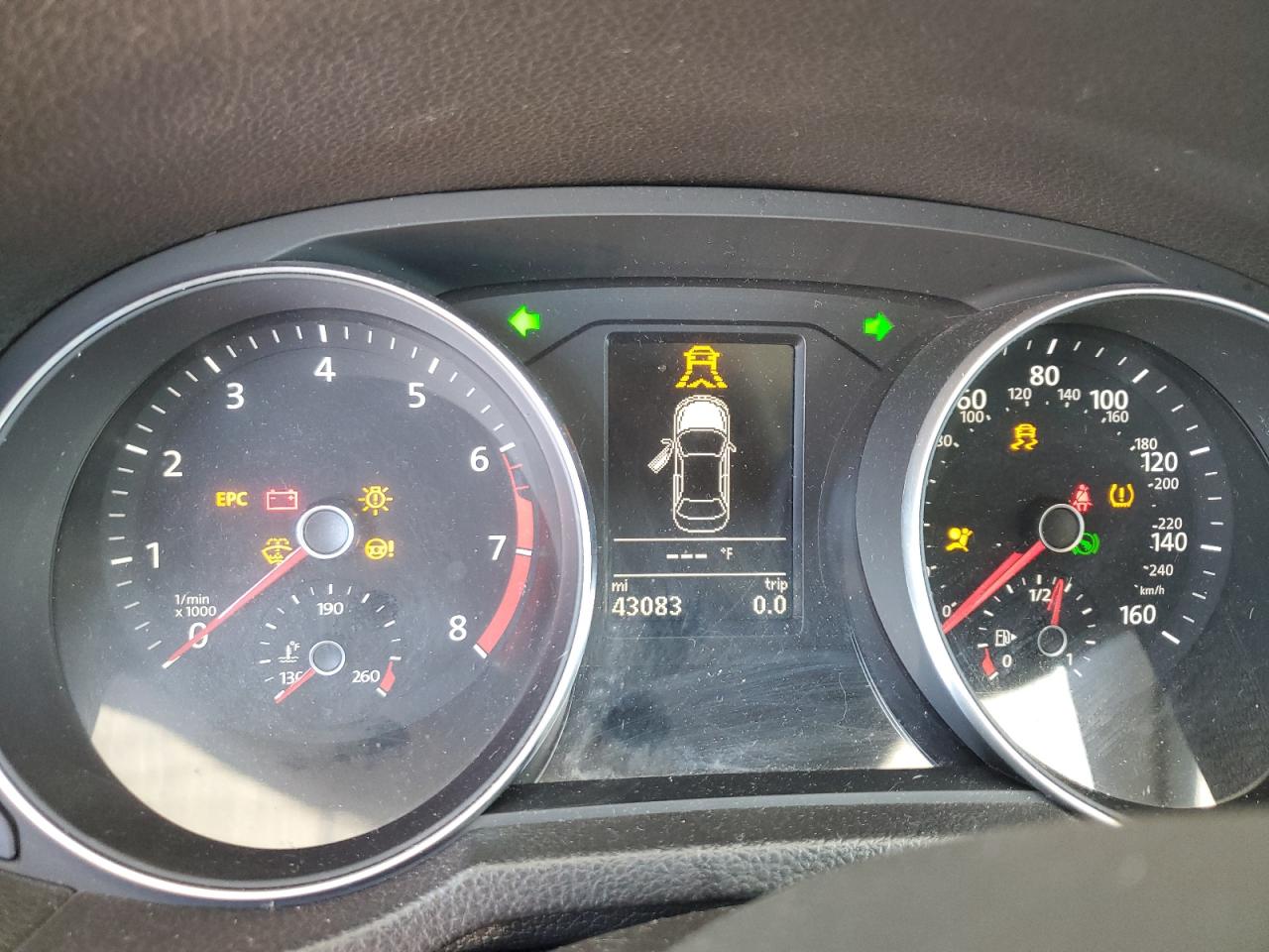 2018 Volkswagen Passat - Image 9